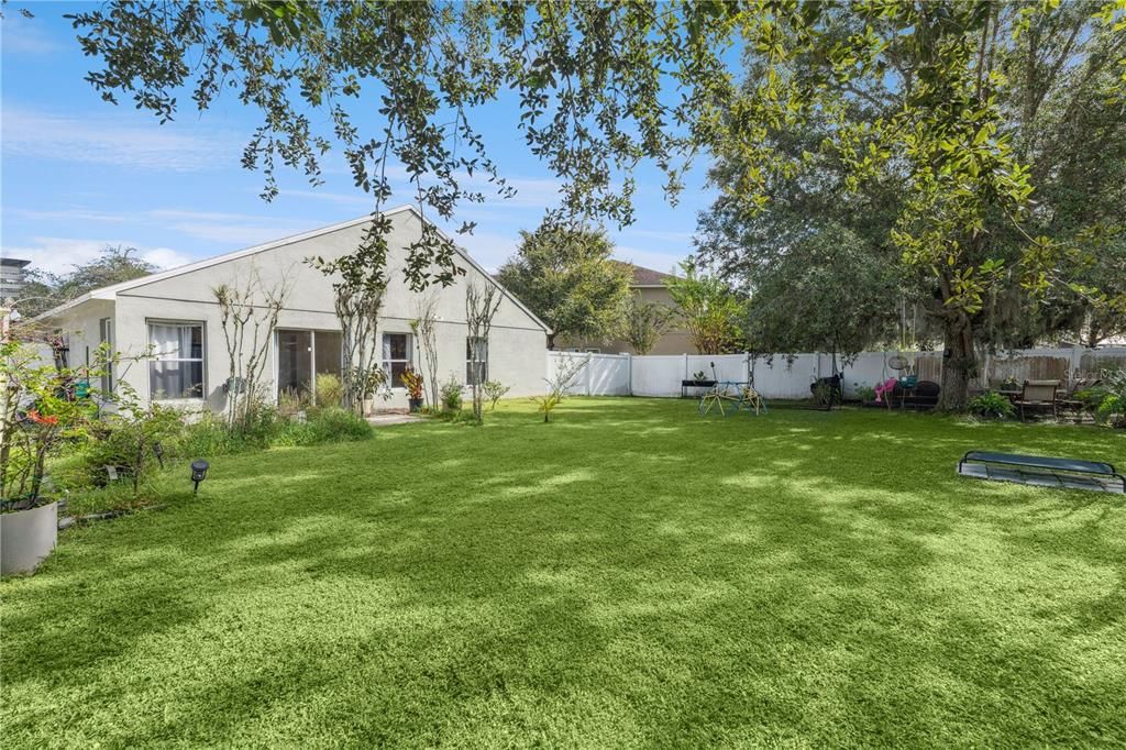 For Sale: $479,000 (4 beds, 2 baths, 1948 Square Feet)