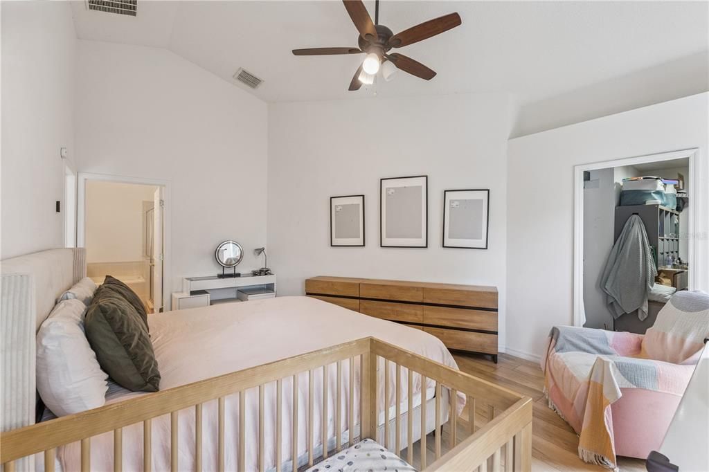 For Sale: $479,000 (4 beds, 2 baths, 1948 Square Feet)