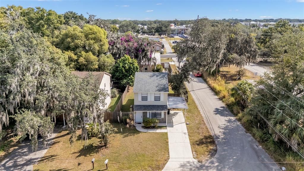 Activo con contrato: $215,000 (2 camas, 1 baños, 960 Pies cuadrados)