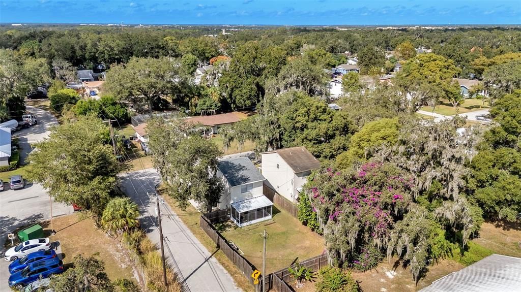 Activo con contrato: $215,000 (2 camas, 1 baños, 960 Pies cuadrados)