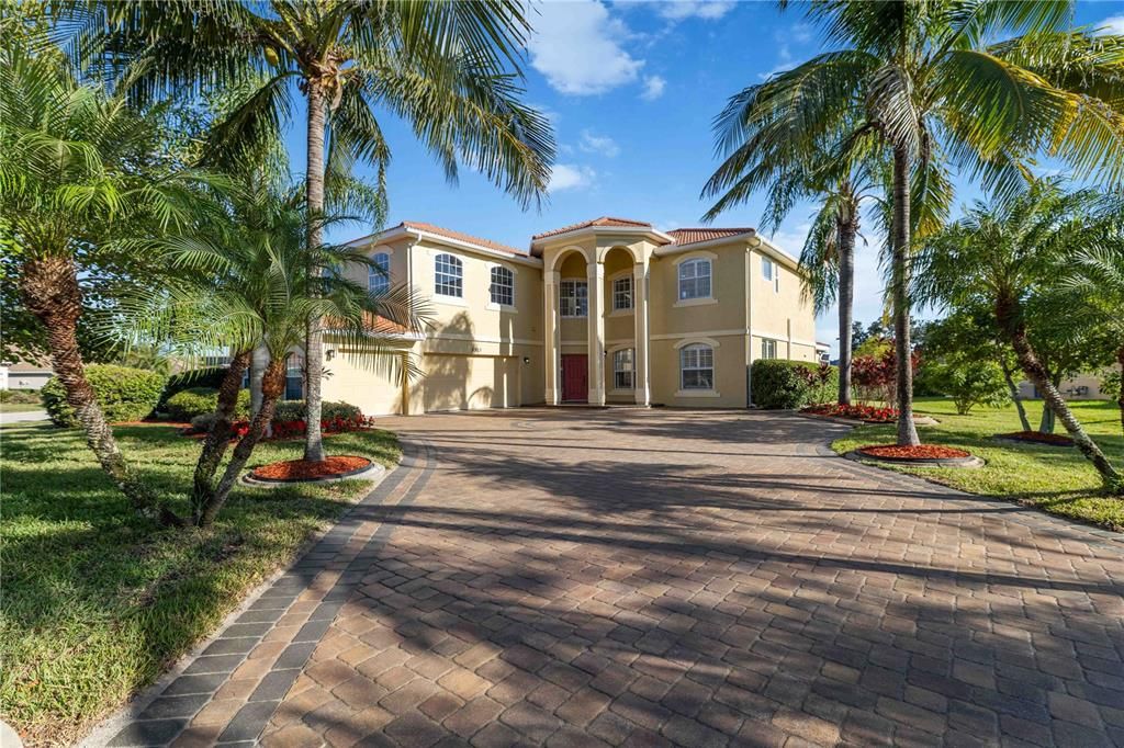 En Venta: $899,900 (6 camas, 4 baños, 3982 Pies cuadrados)