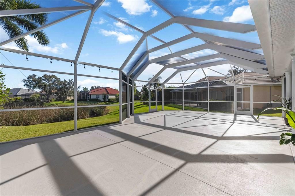 En Venta: $899,900 (6 camas, 4 baños, 3982 Pies cuadrados)