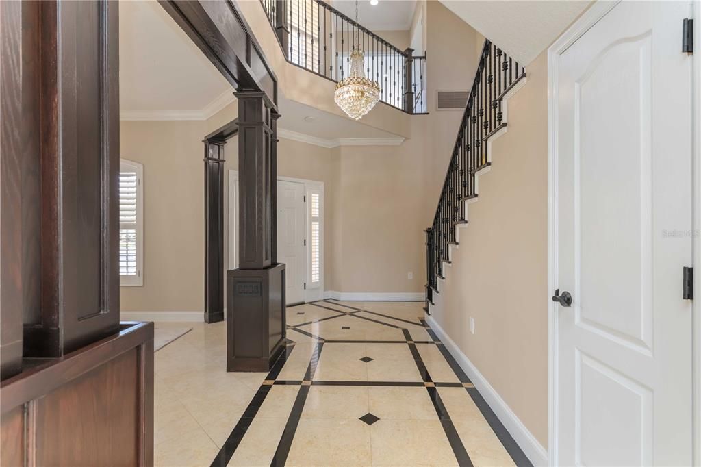 En Venta: $899,900 (6 camas, 4 baños, 3982 Pies cuadrados)