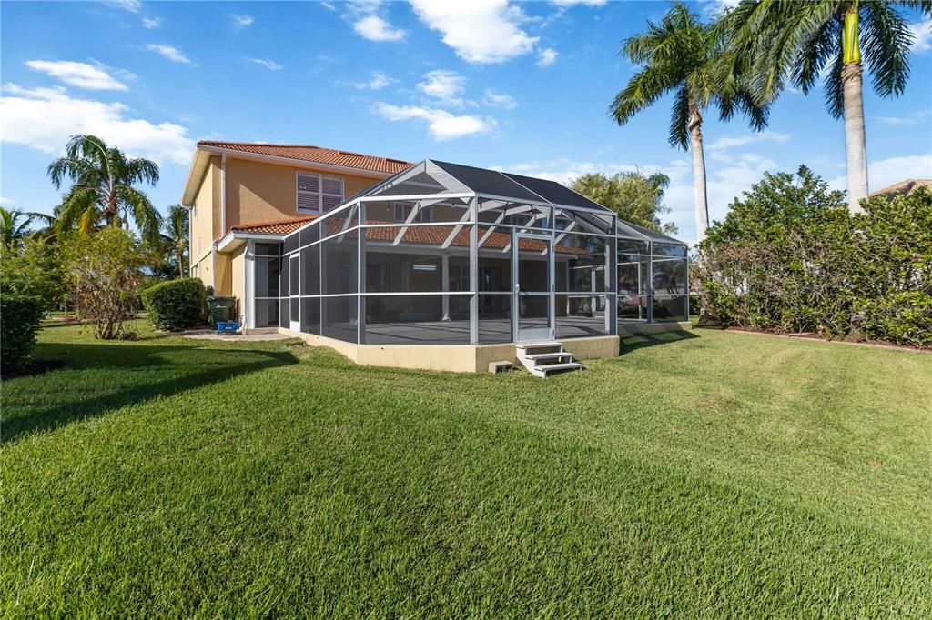 En Venta: $899,900 (6 camas, 4 baños, 3982 Pies cuadrados)