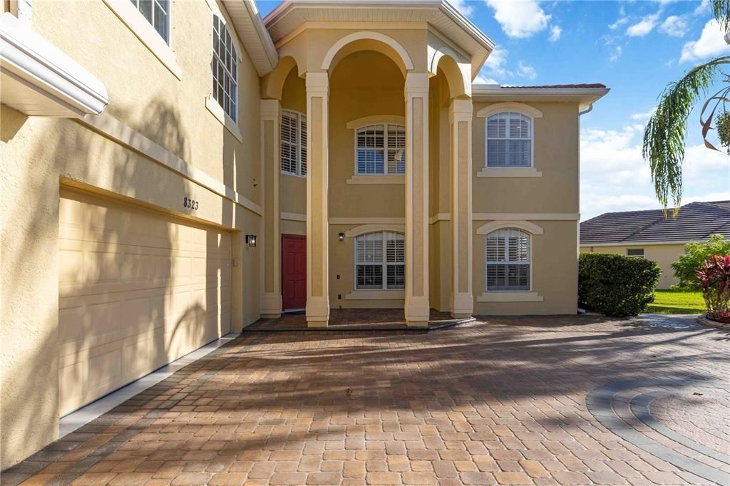 En Venta: $899,900 (6 camas, 4 baños, 3982 Pies cuadrados)