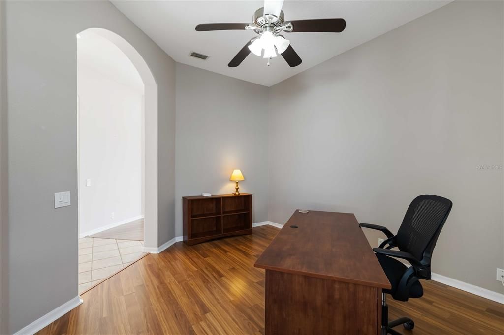 For Sale: $479,000 (2 beds, 2 baths, 1837 Square Feet)