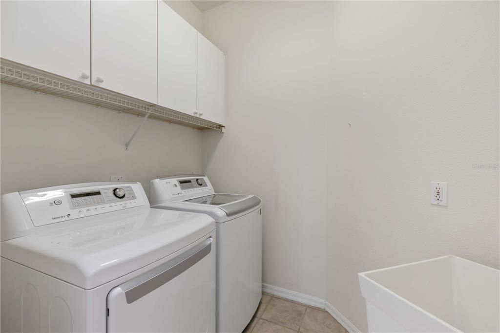 For Sale: $479,000 (2 beds, 2 baths, 1837 Square Feet)