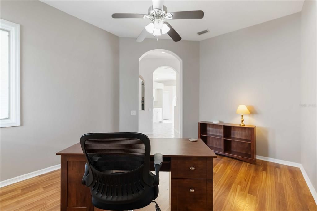 For Sale: $479,000 (2 beds, 2 baths, 1837 Square Feet)