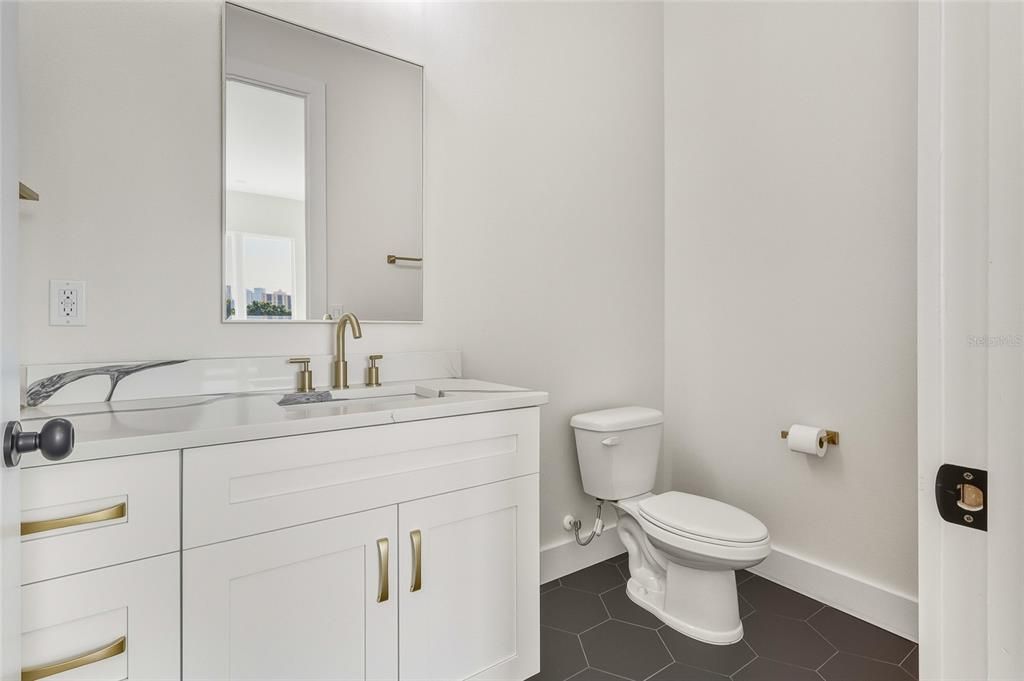 En Renta: $3,850 (3 camas, 3 baños, 2264 Pies cuadrados)