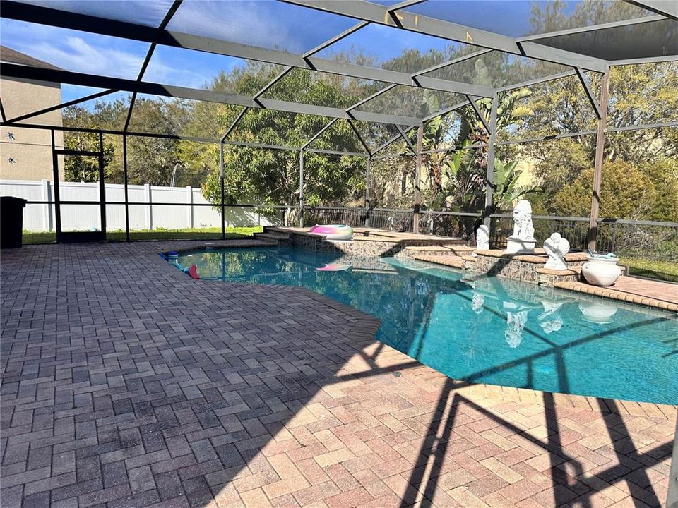 For Sale: $594,990 (3 beds, 2 baths, 2690 Square Feet)