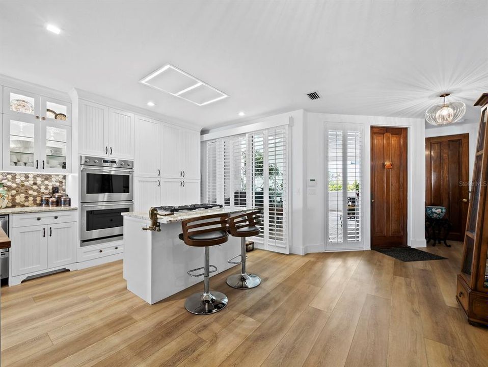 待售: $1,950,000 (3 贝兹, 3 浴室, 2298 平方英尺)