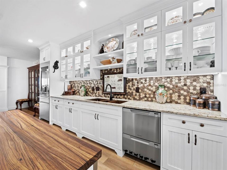 待售: $1,950,000 (3 贝兹, 3 浴室, 2298 平方英尺)