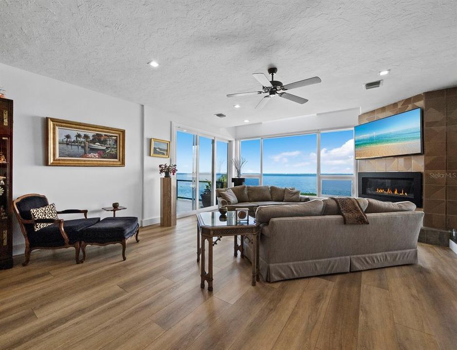 待售: $1,950,000 (3 贝兹, 3 浴室, 2298 平方英尺)