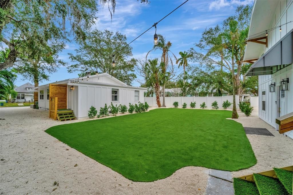 For Sale: $1,099,000 (6 beds, 4 baths, 2710 Square Feet)