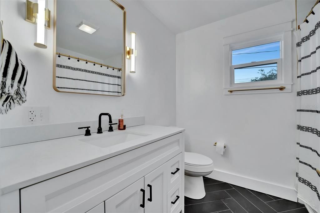 For Sale: $1,099,000 (6 beds, 4 baths, 2710 Square Feet)