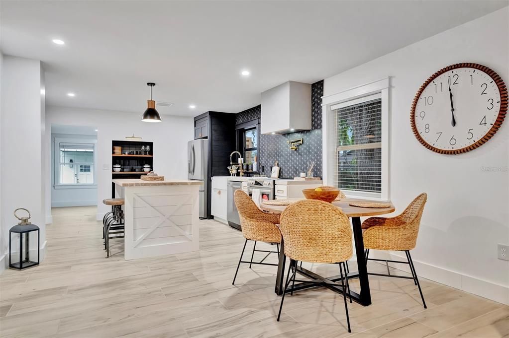 For Sale: $1,099,000 (6 beds, 4 baths, 2710 Square Feet)