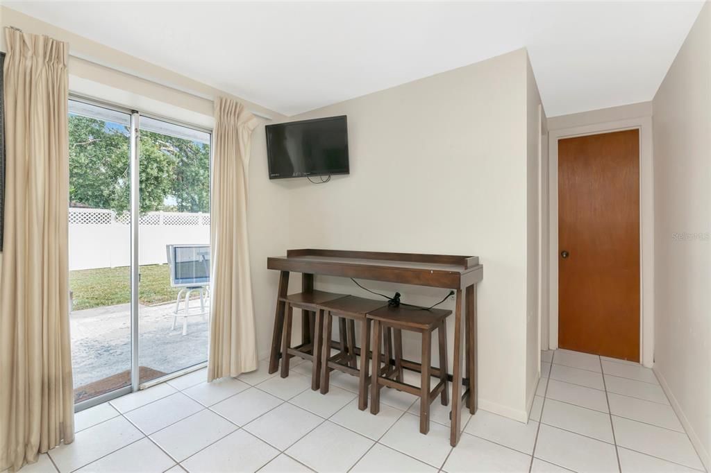 合同活跃: $339,999 (3 贝兹, 2 浴室, 1234 平方英尺)