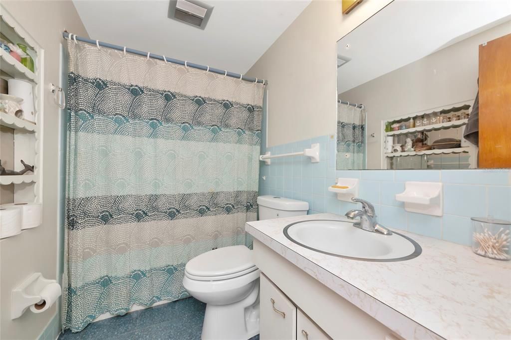 合同活跃: $339,999 (3 贝兹, 2 浴室, 1234 平方英尺)