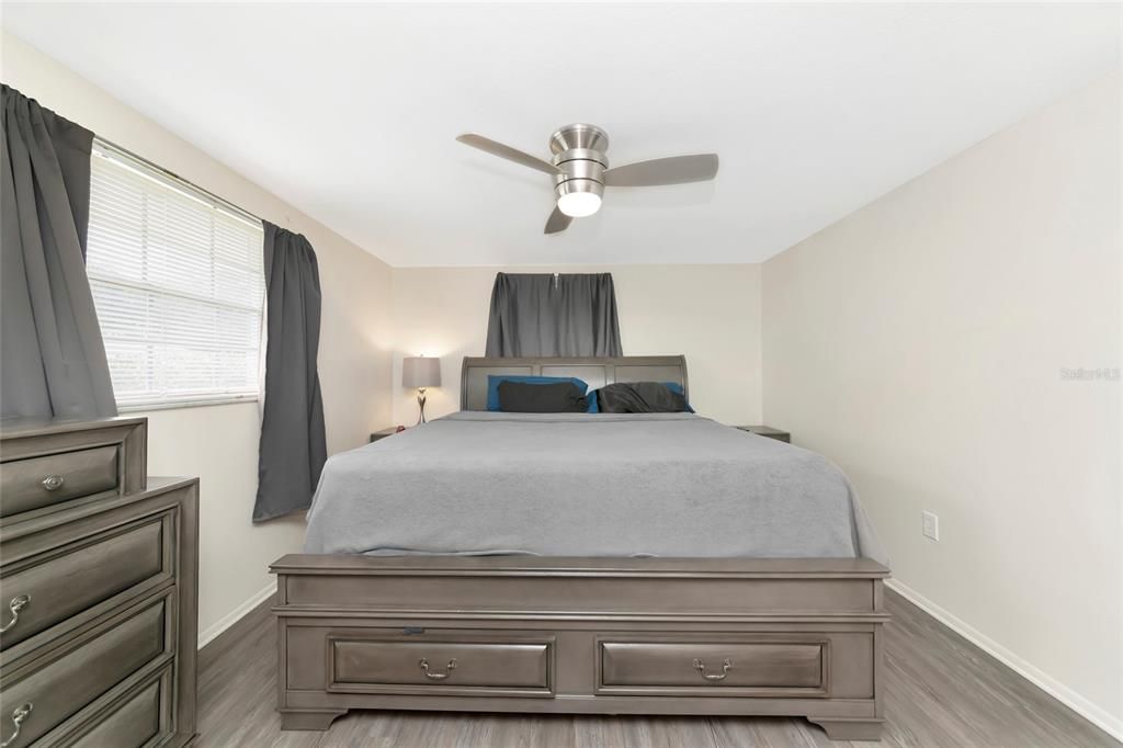 合同活跃: $339,999 (3 贝兹, 2 浴室, 1234 平方英尺)