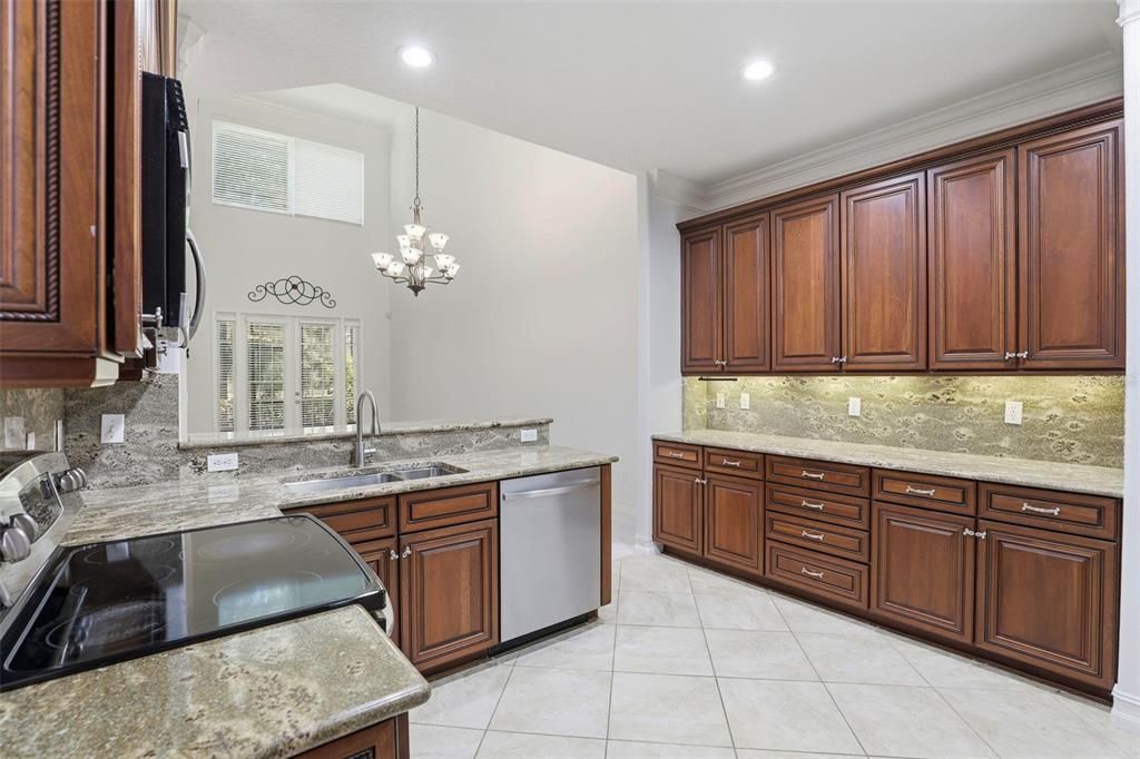 待售: $389,000 (3 贝兹, 2 浴室, 1794 平方英尺)