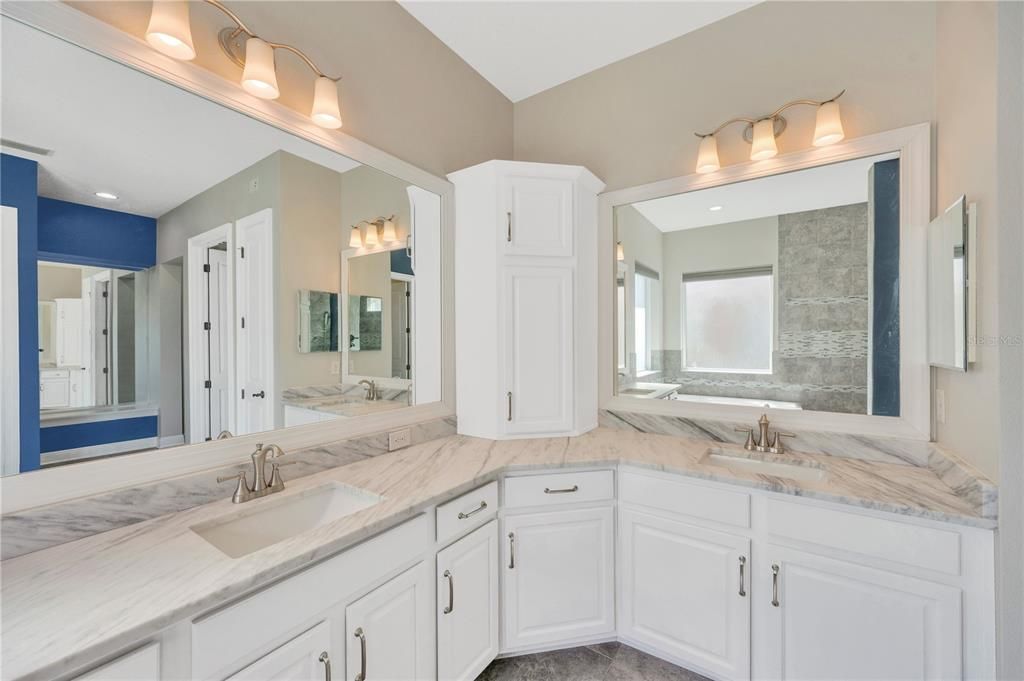 На продажу: $759,000 (5 спален, 3 ванн, 2907 Квадратных фут)