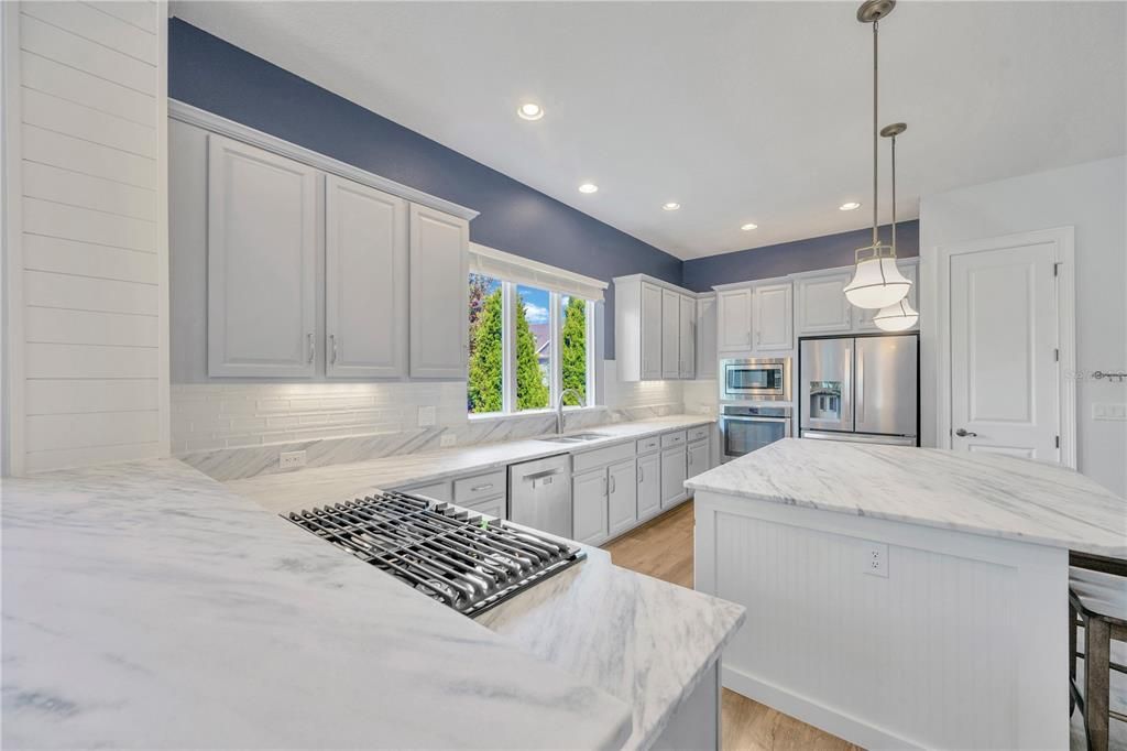 На продажу: $759,000 (5 спален, 3 ванн, 2907 Квадратных фут)