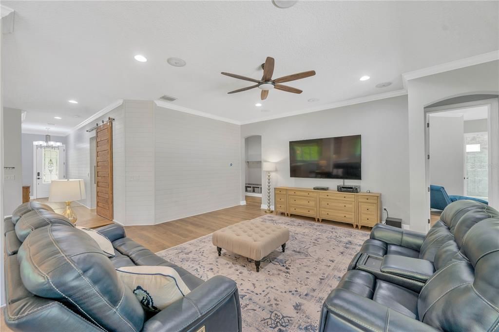 На продажу: $759,000 (5 спален, 3 ванн, 2907 Квадратных фут)