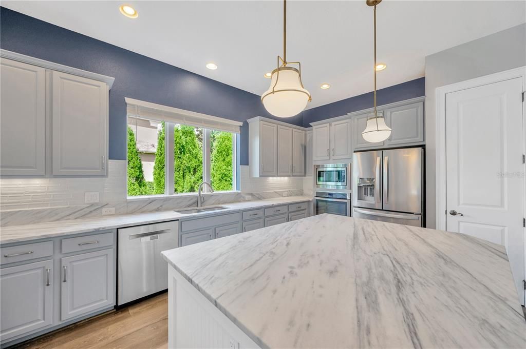 На продажу: $759,000 (5 спален, 3 ванн, 2907 Квадратных фут)