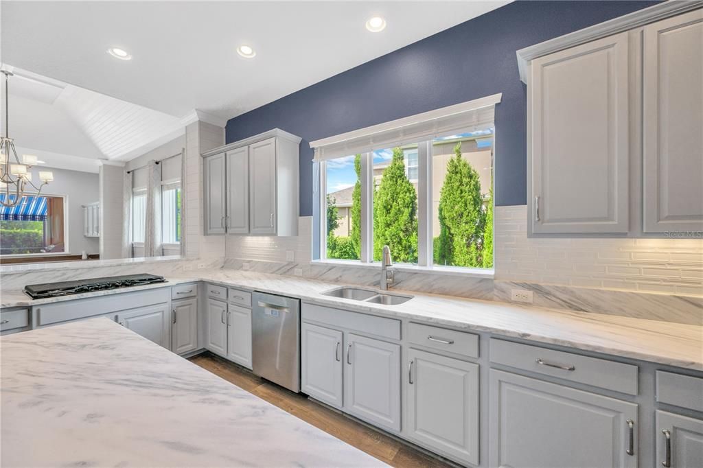 На продажу: $759,000 (5 спален, 3 ванн, 2907 Квадратных фут)