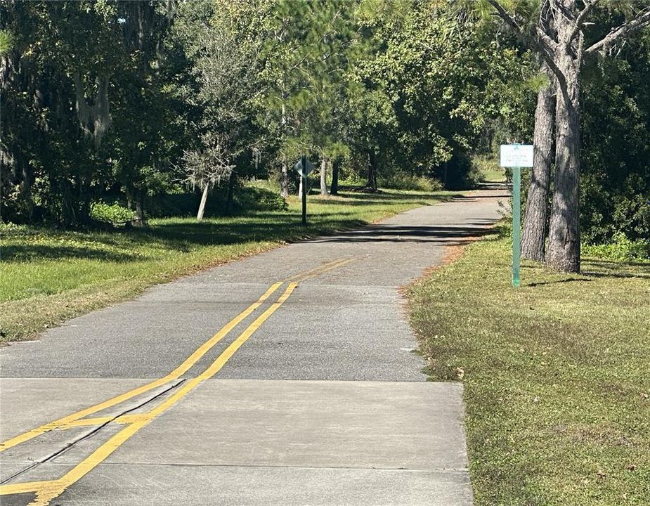 合同活跃: $735,000 (5 贝兹, 3 浴室, 3014 平方英尺)