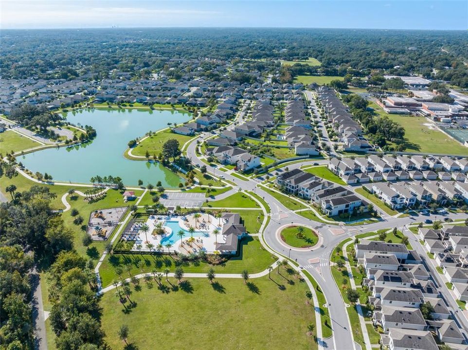 合同活跃: $735,000 (5 贝兹, 3 浴室, 3014 平方英尺)