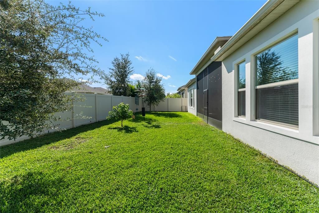 合同活跃: $735,000 (5 贝兹, 3 浴室, 3014 平方英尺)