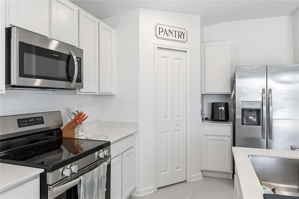 待售: $265,000 (3 贝兹, 2 浴室, 1343 平方英尺)