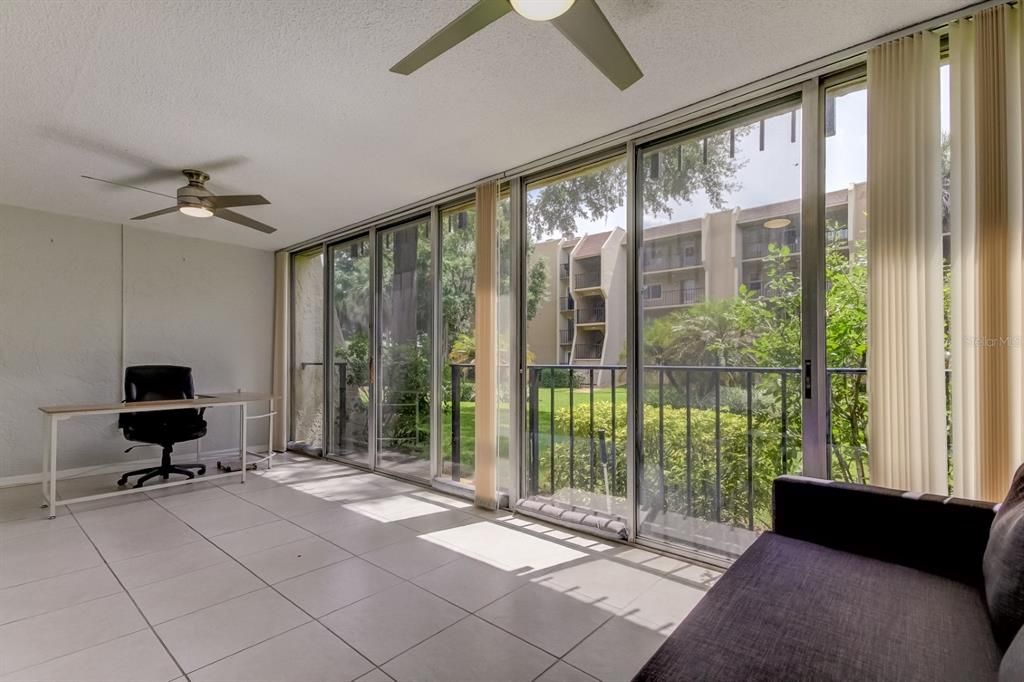 For Rent: $2,200 (2 beds, 2 baths, 1094 Square Feet)