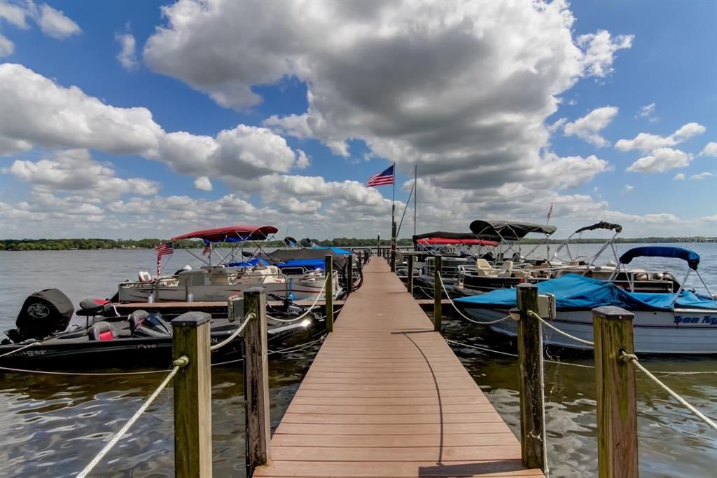 For Rent: $2,200 (2 beds, 2 baths, 1094 Square Feet)