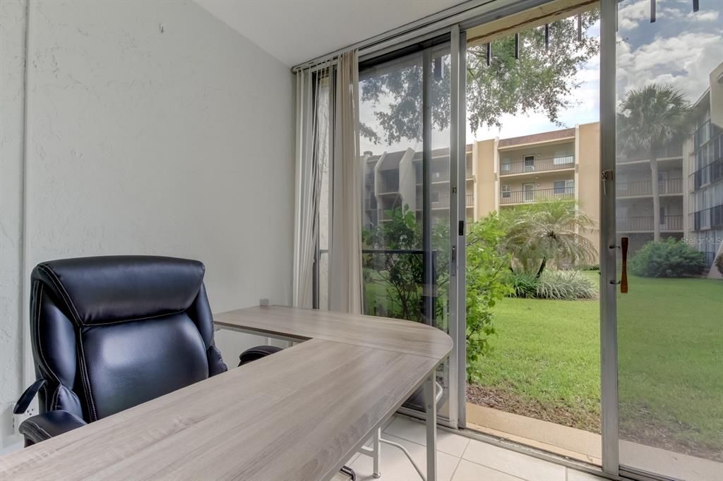 For Rent: $2,200 (2 beds, 2 baths, 1094 Square Feet)