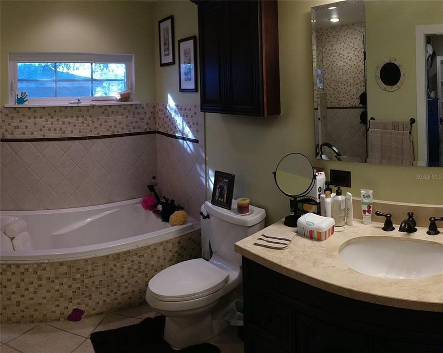 For Rent: $4,000 (4 beds, 3 baths, 1842 Square Feet)