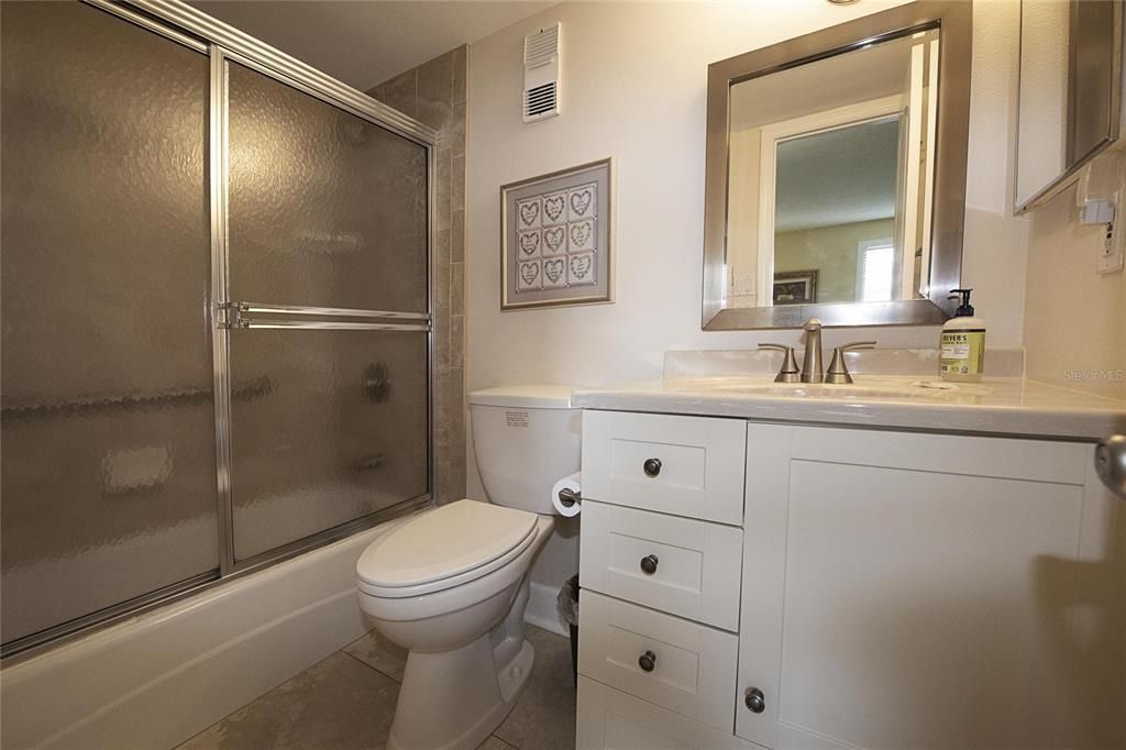 For Rent: $4,125 (2 beds, 2 baths, 1080 Square Feet)