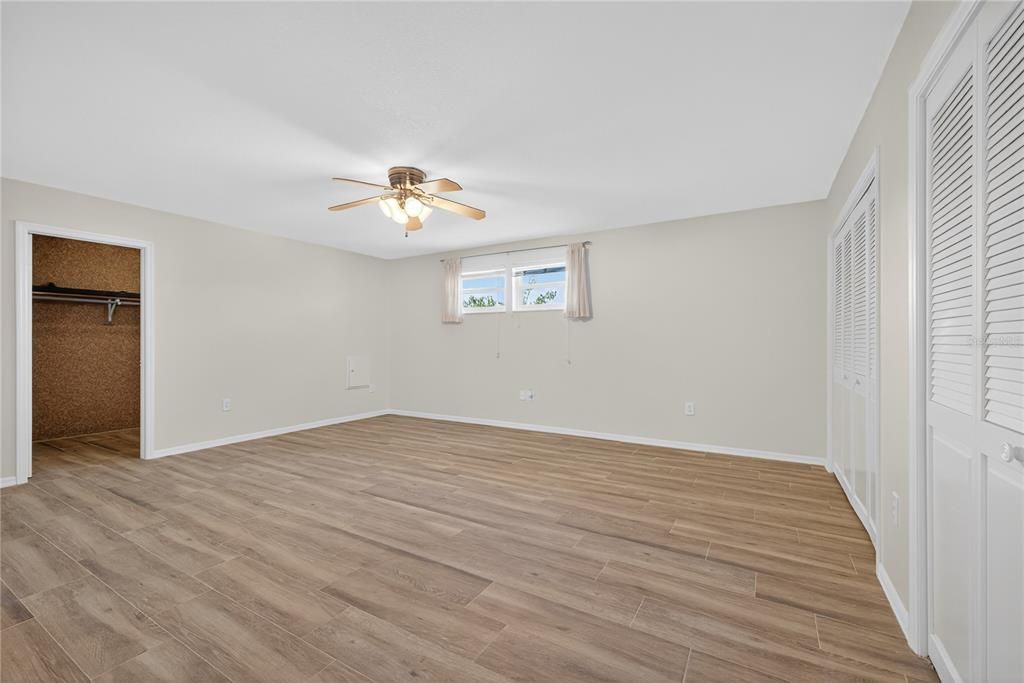 For Sale: $1,450,000 (4 beds, 3 baths, 3986 Square Feet)