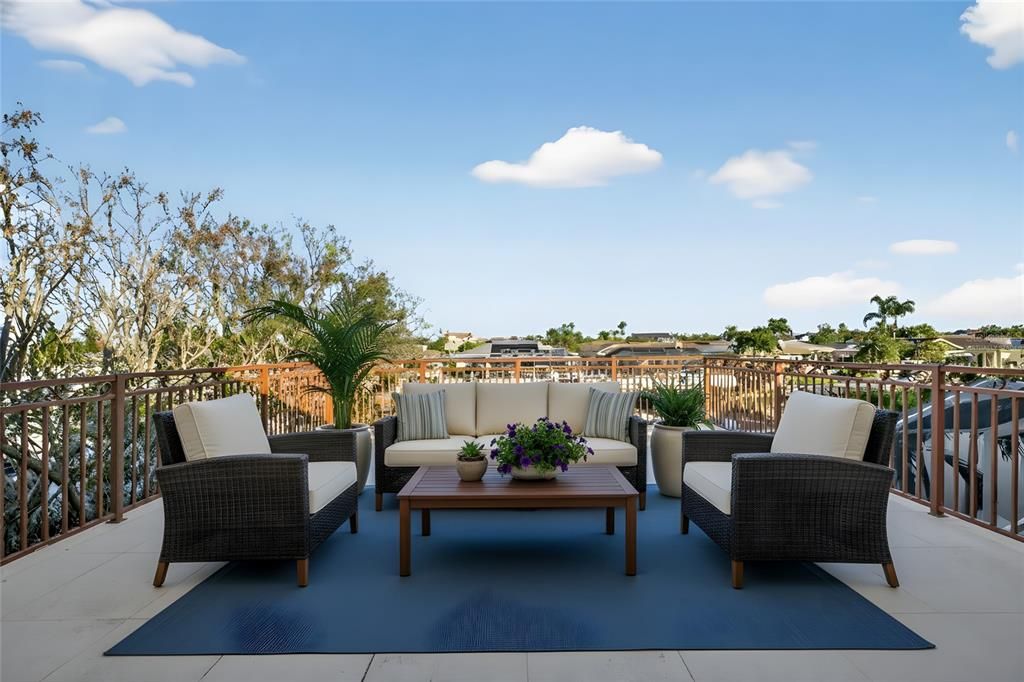 For Sale: $1,450,000 (4 beds, 3 baths, 3986 Square Feet)