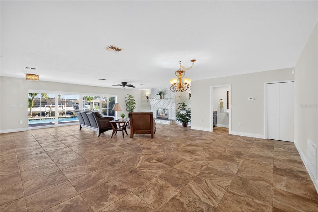 For Sale: $1,450,000 (4 beds, 3 baths, 3986 Square Feet)