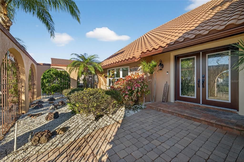 For Sale: $1,450,000 (4 beds, 3 baths, 3986 Square Feet)