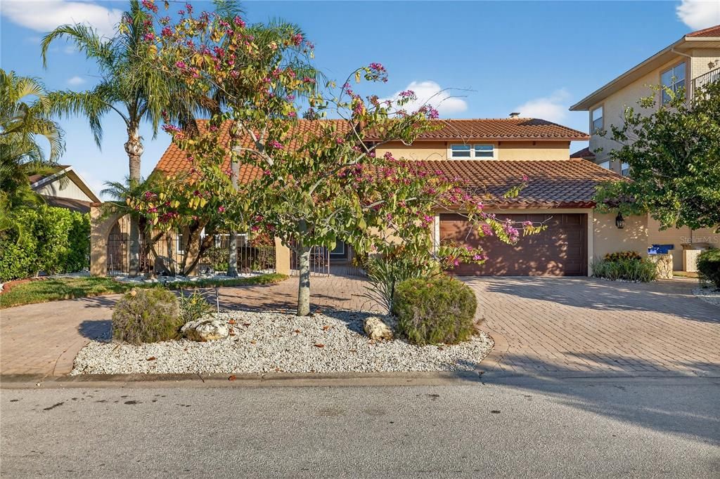 For Sale: $1,450,000 (4 beds, 3 baths, 3986 Square Feet)