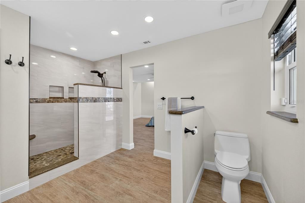 For Sale: $1,450,000 (4 beds, 3 baths, 3986 Square Feet)