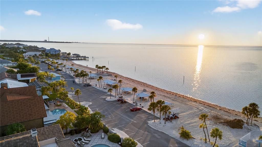 For Sale: $1,450,000 (4 beds, 3 baths, 3986 Square Feet)