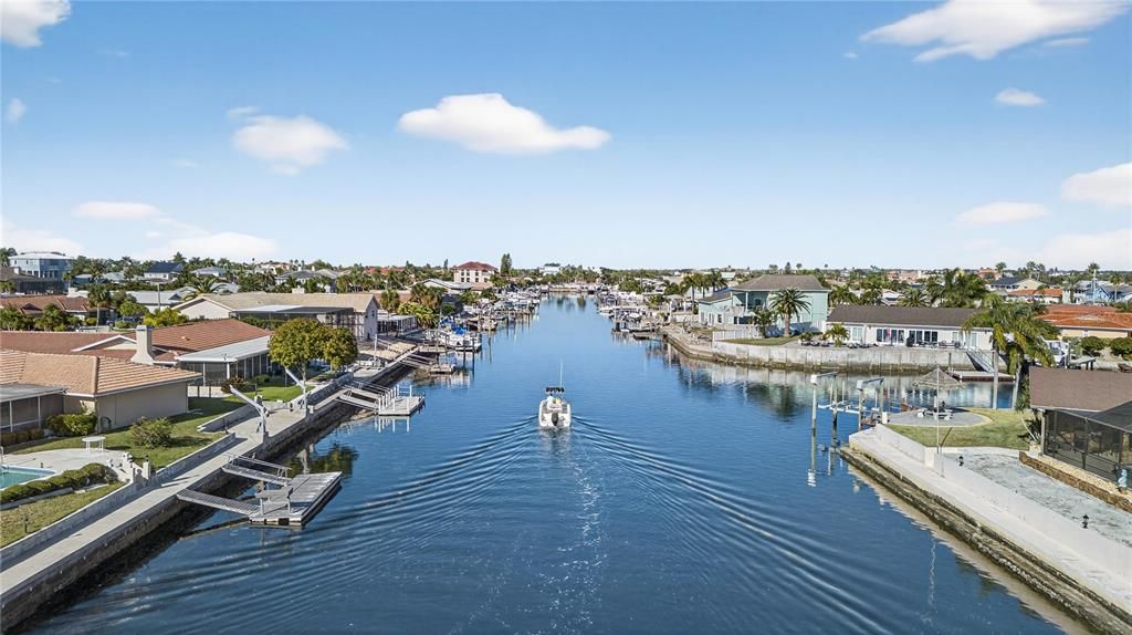 For Sale: $1,450,000 (4 beds, 3 baths, 3986 Square Feet)