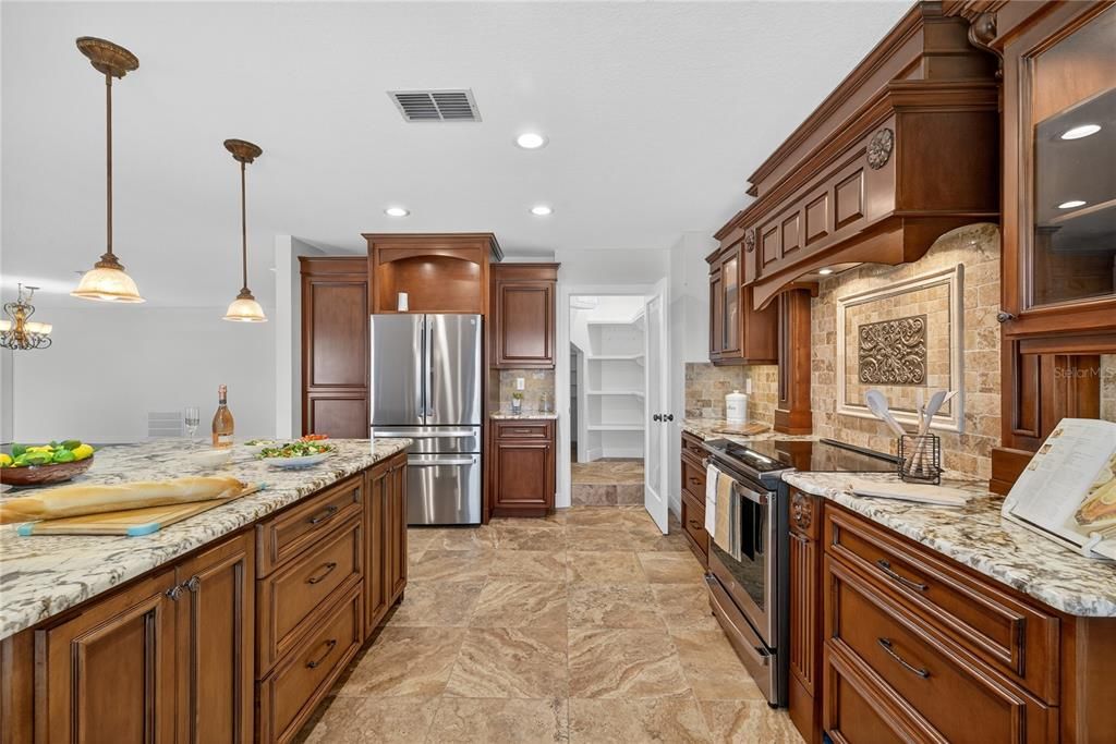 For Sale: $1,450,000 (4 beds, 3 baths, 3986 Square Feet)