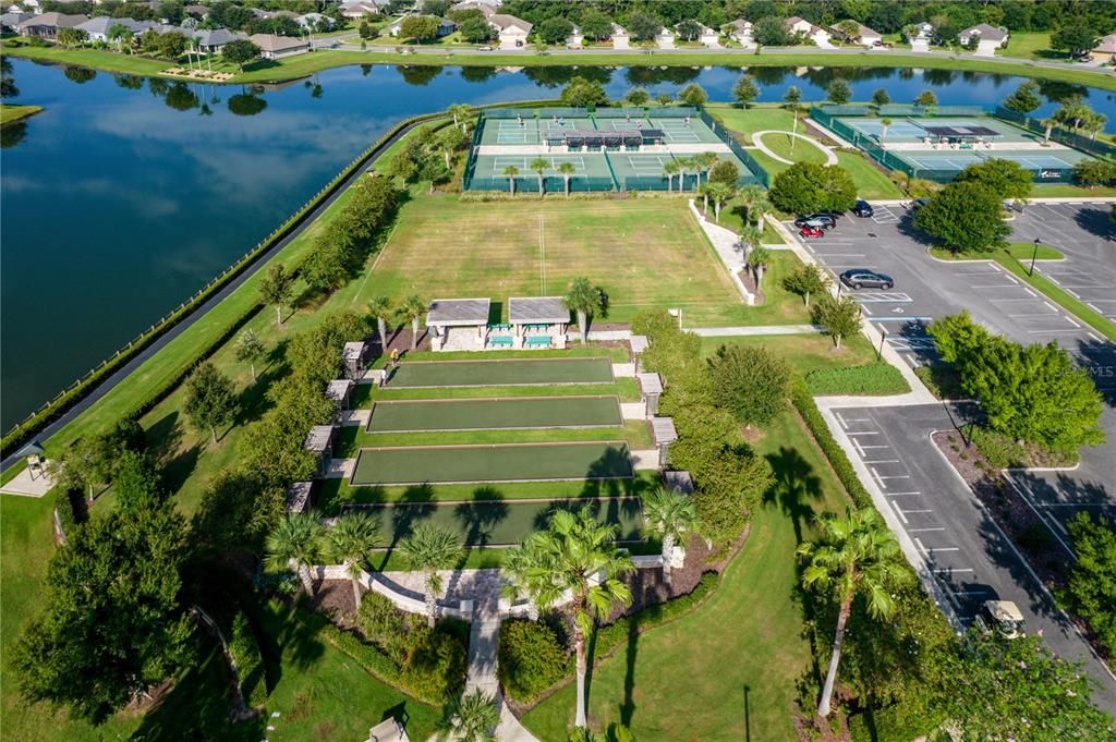 En Venta: $939,000 (4 camas, 2 baños, 3551 Pies cuadrados)