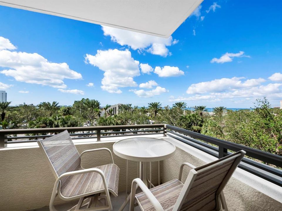 В аренду: $4,000 (2 спален, 2 ванн, 1911 Квадратных фут)