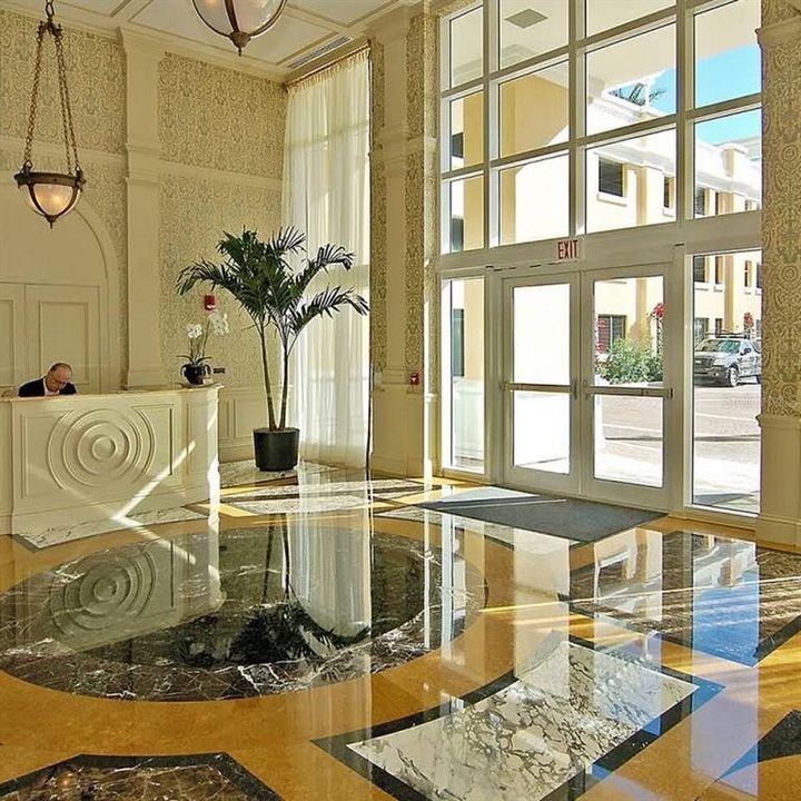 В аренду: $4,000 (2 спален, 2 ванн, 1911 Квадратных фут)